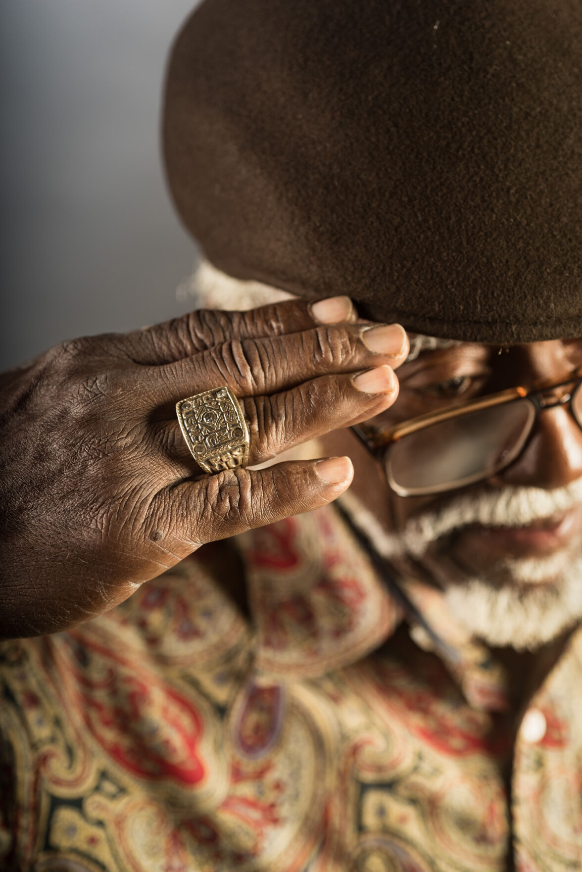 Veterans - Francis Manns